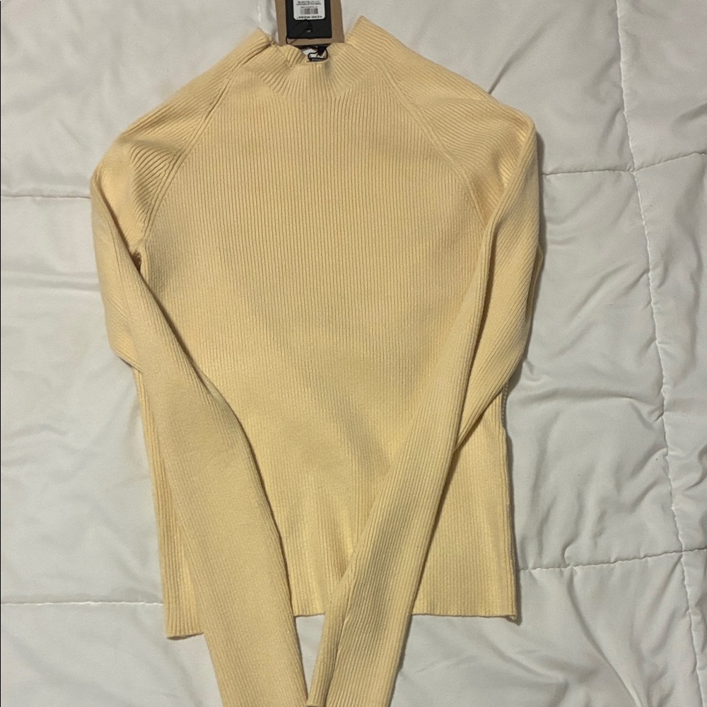 Vero Moda Light Yellow Ribbed Top Open Back